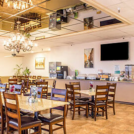 Quality Inn & Suites Lake Havasu Breakfast Room